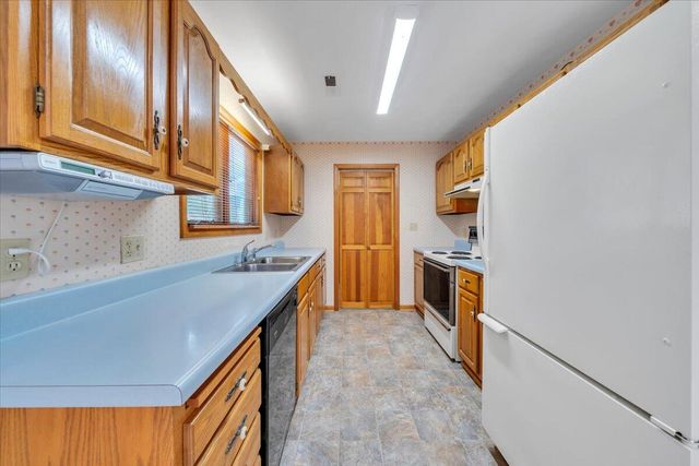 6505 Poage Valley Road, Roanoke, VA 24018