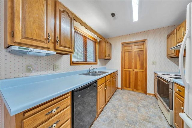 6505 Poage Valley Road, Roanoke, VA 24018