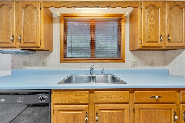 6505 Poage Valley Road, Roanoke, VA 24018