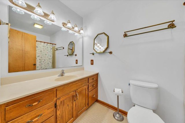 6505 Poage Valley Road, Roanoke, VA 24018