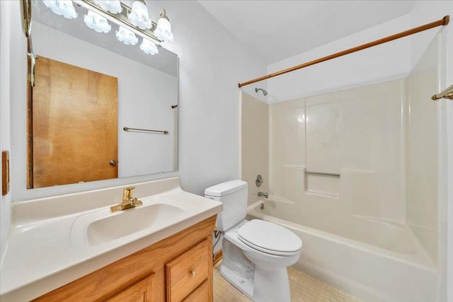 6505 Poage Valley Road, Roanoke, VA 24018