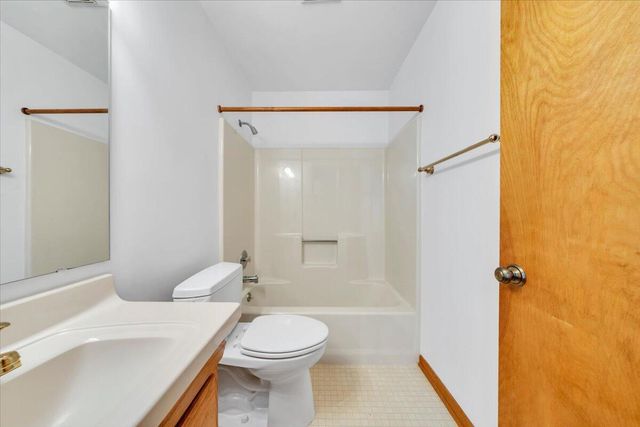 6505 Poage Valley Road, Roanoke, VA 24018