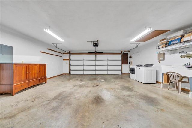 6505 Poage Valley Road, Roanoke, VA 24018