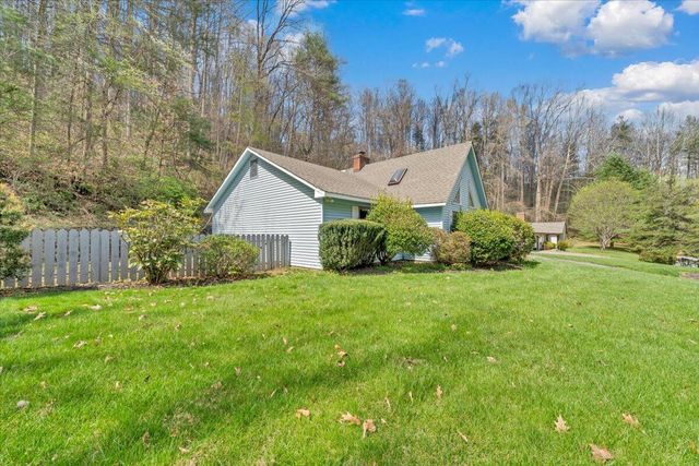 6505 Poage Valley Road, Roanoke, VA 24018