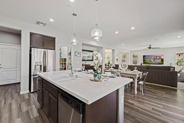 756 W Plumas Ct, Mountain House, CA 95391