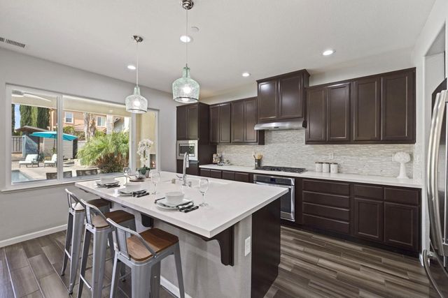 756 W Plumas Ct, Mountain House, CA 95391