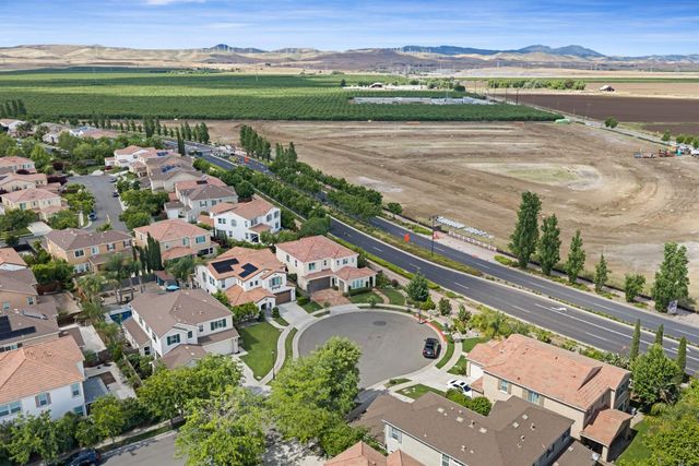 756 W Plumas Ct, Mountain House, CA 95391