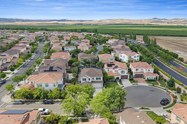 756 W Plumas Ct, Mountain House, CA 95391