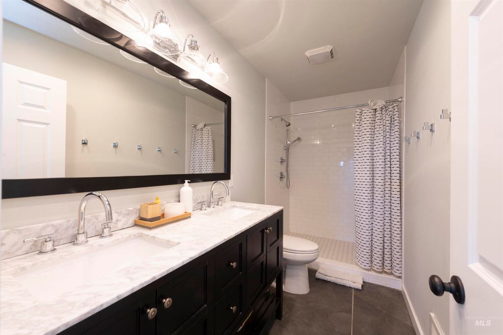 219 W 425 N, Fairfield, ID 83327 photo 13