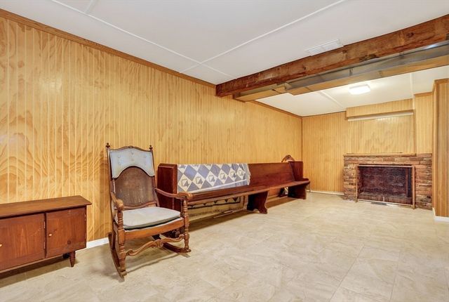 43 Grandview Ave, Watertown, MA 02472