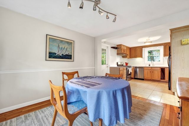 43 Grandview Ave, Watertown, MA 02472