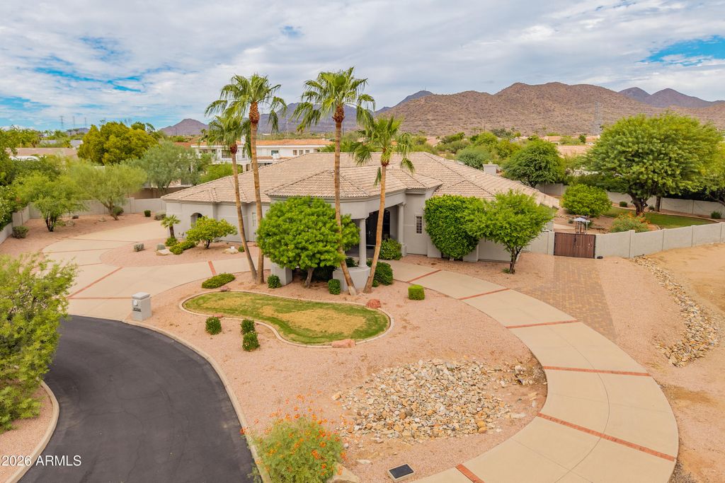 10768 E LAUREL Lane, Scottsdale, AZ 85259 — photo 2