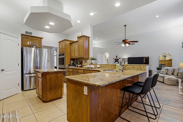 1447 Pioneer Ridge Drive, El Paso, TX 79912