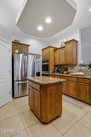 1447 Pioneer Ridge Drive, El Paso, TX 79912