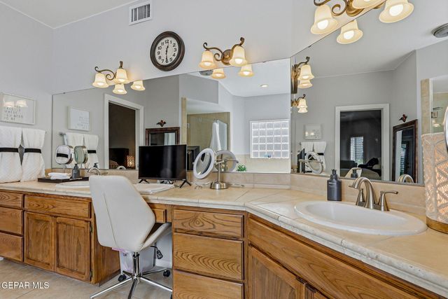 1447 Pioneer Ridge Drive, El Paso, TX 79912