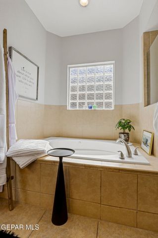 1447 Pioneer Ridge Drive, El Paso, TX 79912