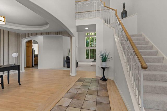 1669 BEETHOVEN WAY, Neenah, WI 54956