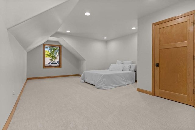 1669 BEETHOVEN WAY, Neenah, WI 54956