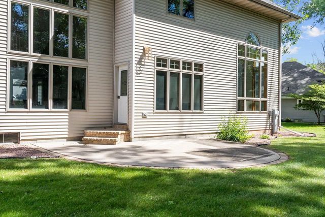 1669 BEETHOVEN WAY, Neenah, WI 54956