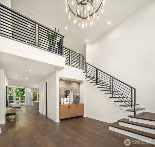 10856 NE 12th Street, Bellevue, WA 98004
