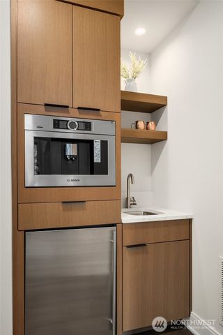 10856 NE 12th Street, Bellevue, WA 98004