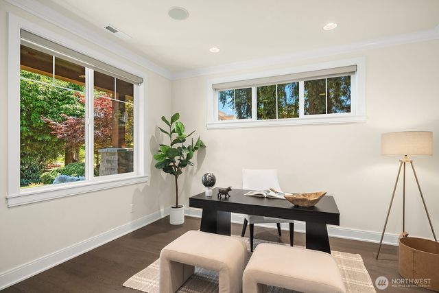 10856 NE 12th Street, Bellevue, WA 98004