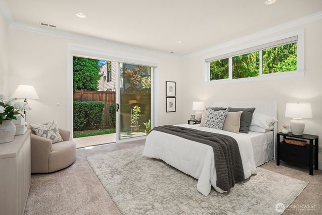 10856 NE 12th Street, Bellevue, WA 98004