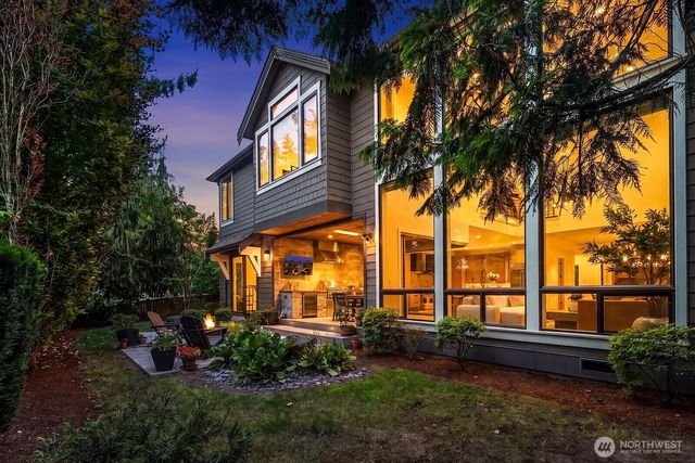 10856 NE 12th Street, Bellevue, WA 98004