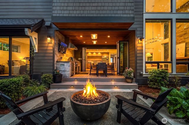 10856 NE 12th Street, Bellevue, WA 98004