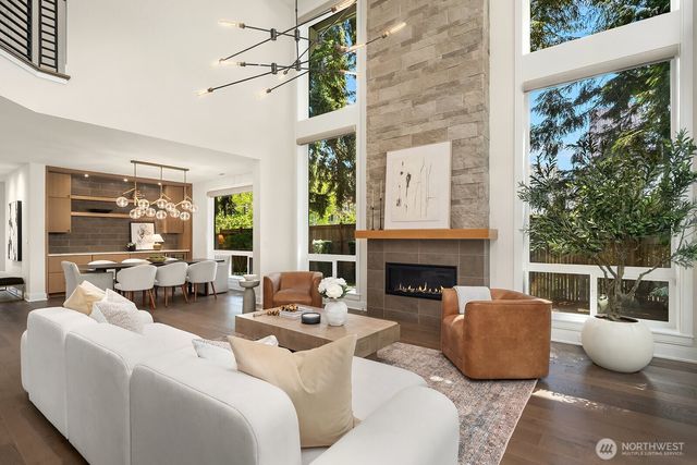 10856 NE 12th Street, Bellevue, WA 98004