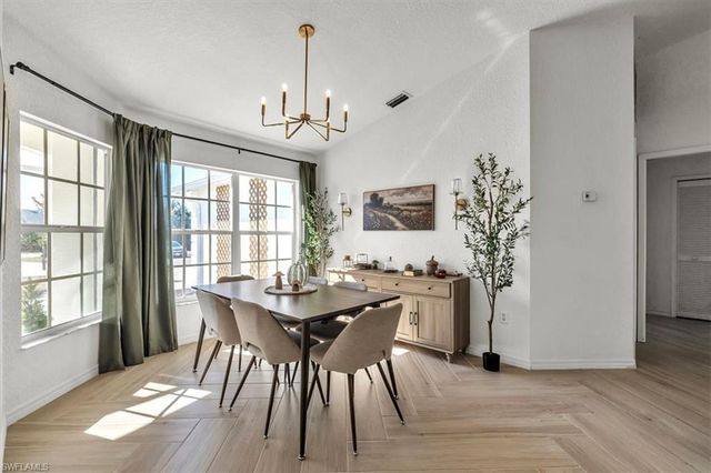 320 Tandil ST, Punta Gorda, FL 33983