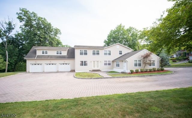 69 Ridge Dr, Livingston Twp., NJ 07039