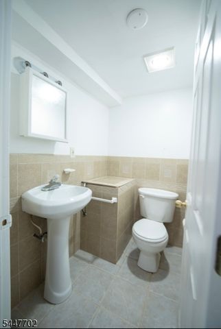 69 Ridge Dr, Livingston Twp., NJ 07039