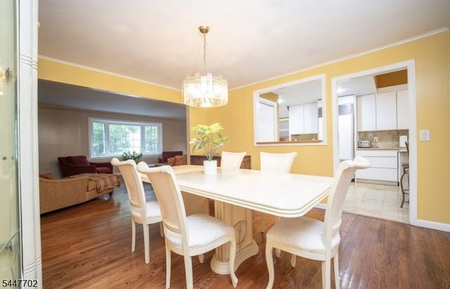 69 Ridge Dr, Livingston Twp., NJ 07039