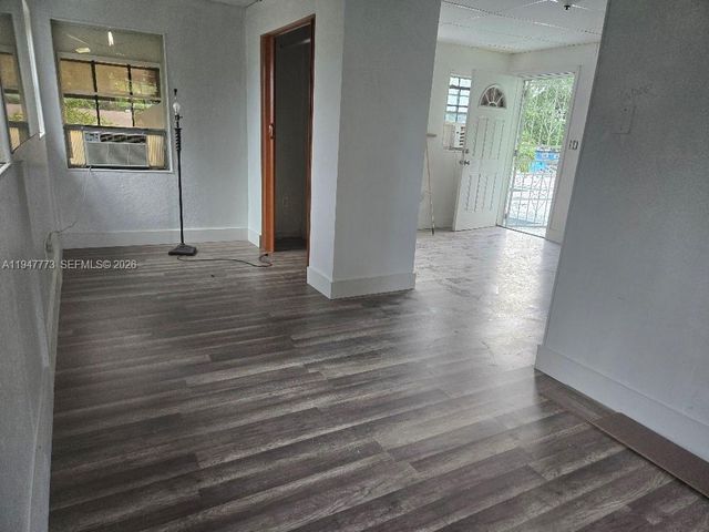 1901 NW 88th Ter, Miami, FL 33147