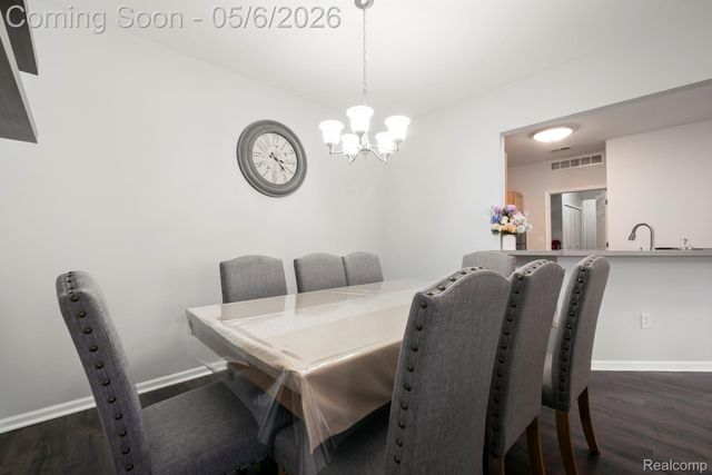 15345 Yale Drive, Clinton Charter Township, MI 48038