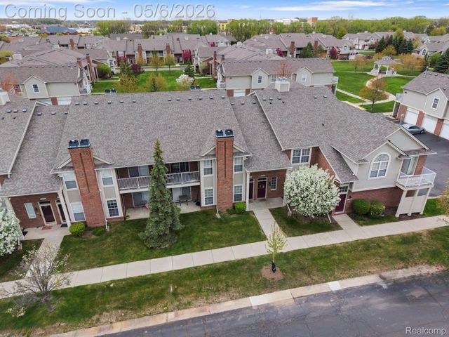 15345 Yale Drive, Clinton Charter Township, MI 48038