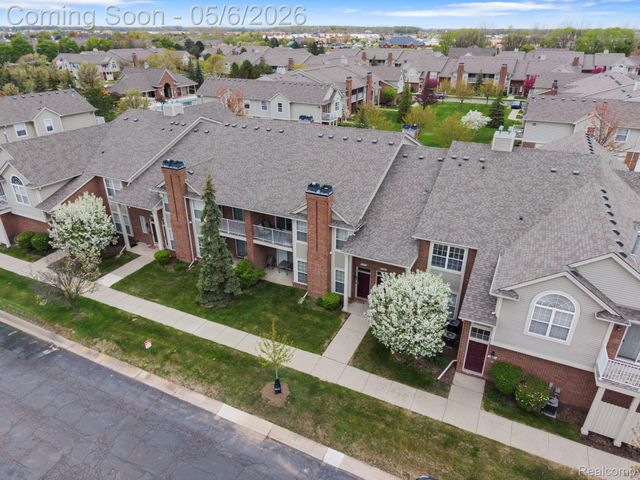 15345 Yale Drive, Clinton Charter Township, MI 48038