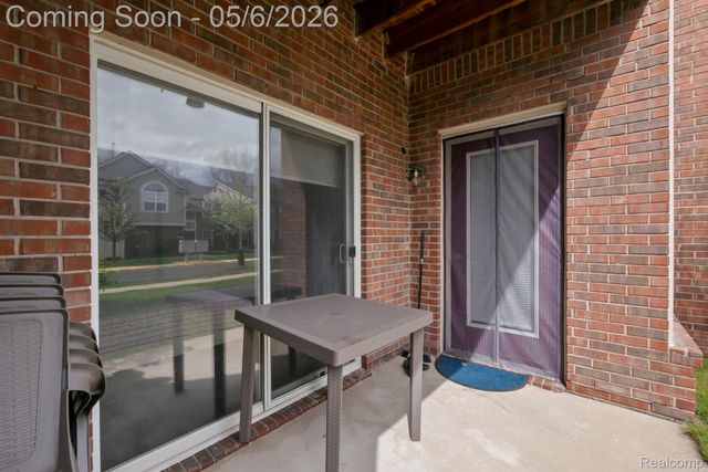 15345 Yale Drive, Clinton Charter Township, MI 48038