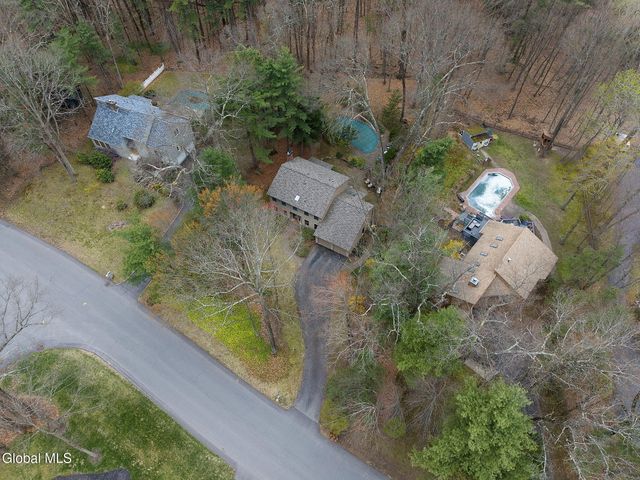51 Robinwood Drive, Clifton Park, NY 12065