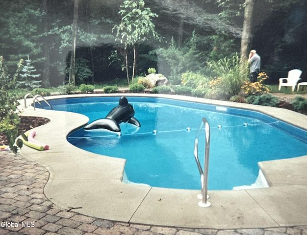 51 Robinwood Drive, Clifton Park, NY 12065