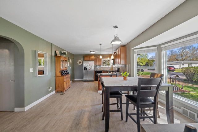 N6637 Juniper ROAD, Elkhorn, WI 53121
