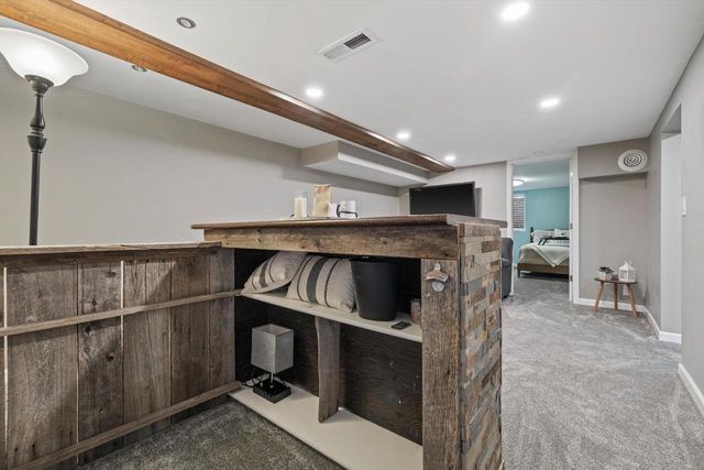 N6637 Juniper ROAD, Elkhorn, WI 53121
