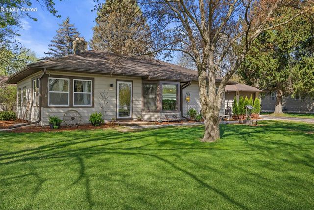 N6637 Juniper ROAD, Elkhorn, WI 53121