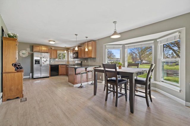 N6637 Juniper ROAD, Elkhorn, WI 53121