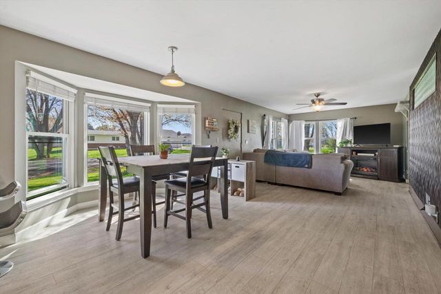 N6637 Juniper ROAD, Elkhorn, WI 53121