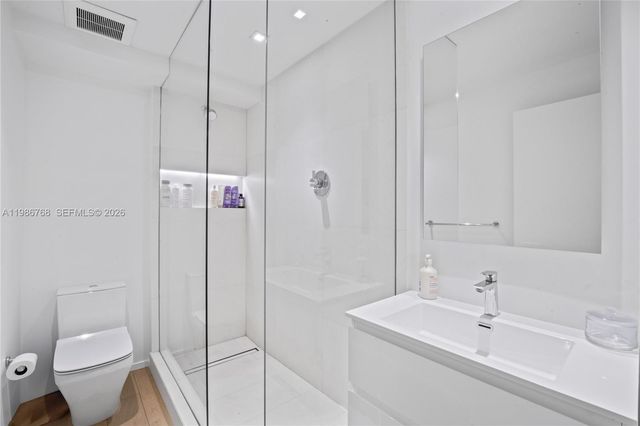 2301 Collins Ave 624, Miami Beach, FL 33139