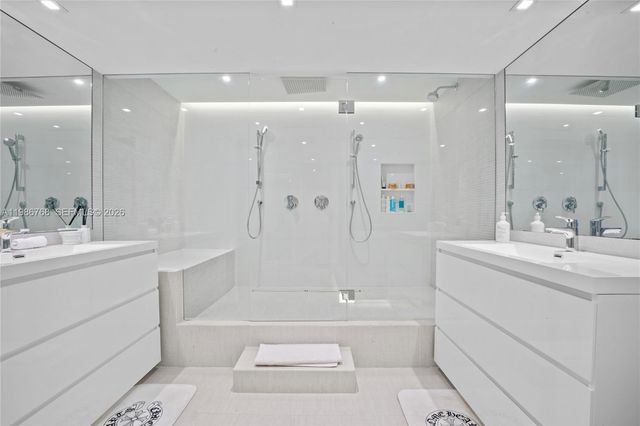 2301 Collins Ave 624, Miami Beach, FL 33139