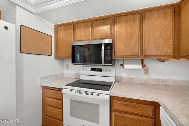 2002 W SUMMIT Place, Chandler, AZ 85224