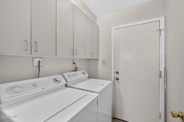 2002 W SUMMIT Place, Chandler, AZ 85224